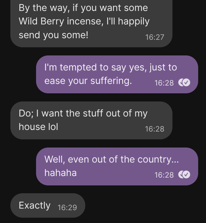 Nathan bietet mir Wild Berry an